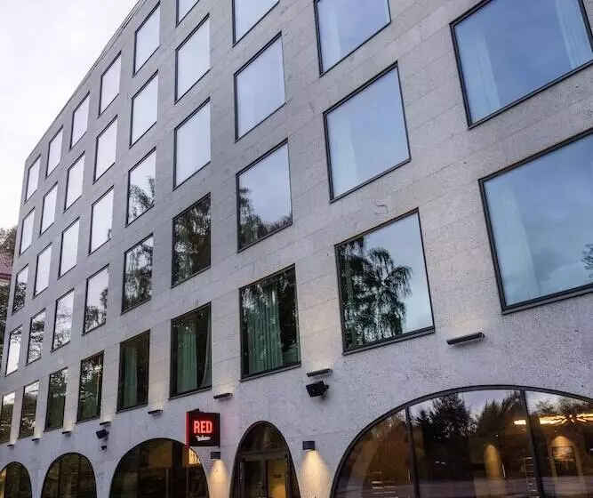 هتل Radisson Red Helsinki