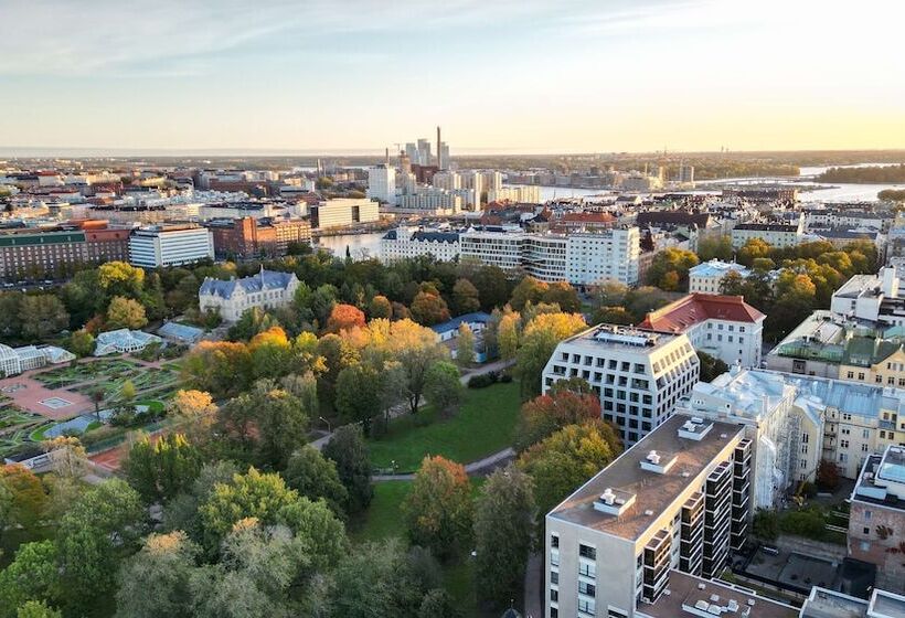 هتل Radisson Red Helsinki