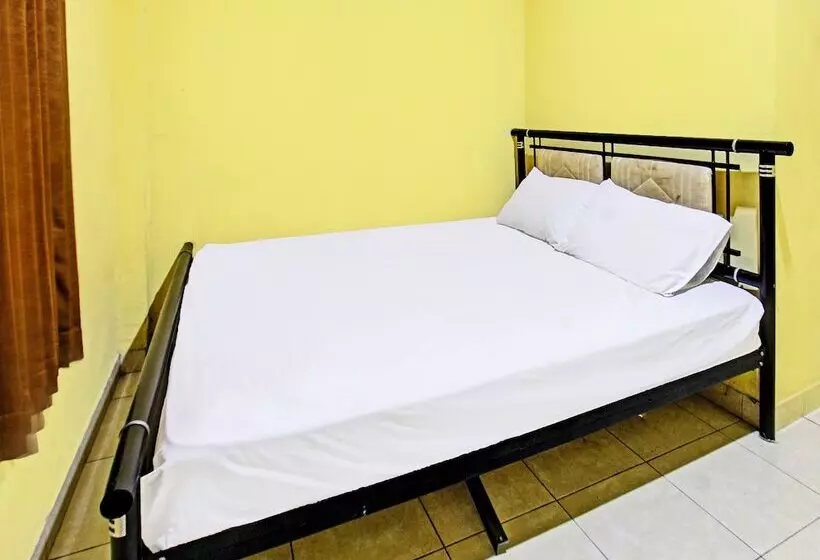 ホテル Spot On 92420 Kos Agi Mataram