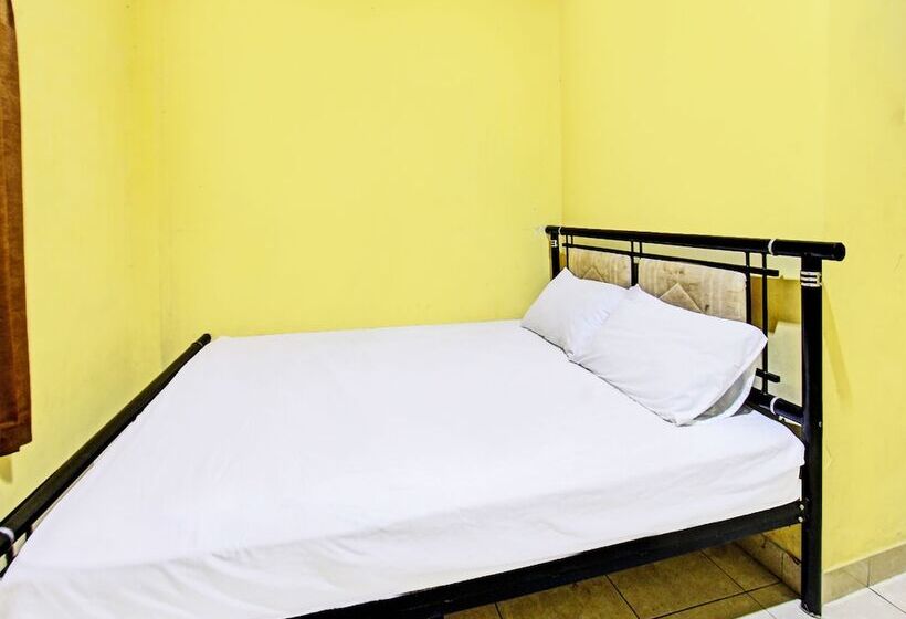 Отель Spot On 92420 Kos Agi Mataram