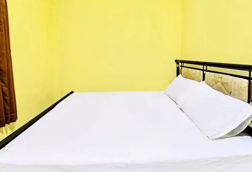 ホテル Spot On 92420 Kos Agi Mataram