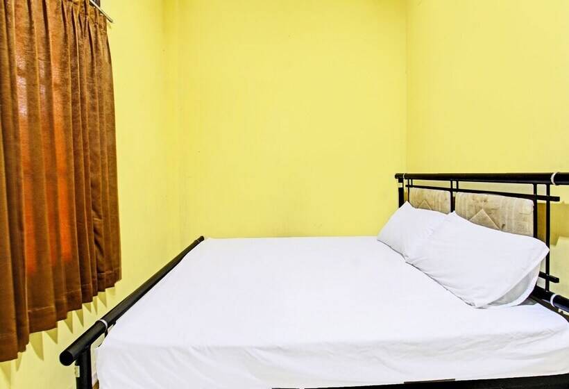 Отель Spot On 92420 Kos Agi Mataram