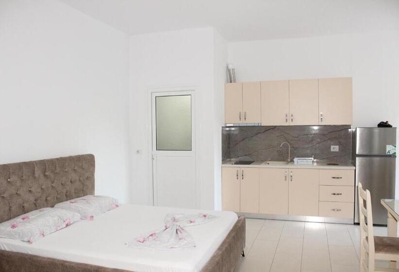 پانسیون Leva S Apartments