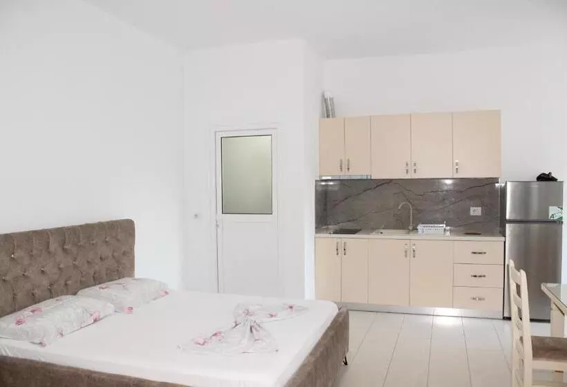 ペンション Leva S Apartments