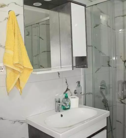 ペンション Leva S Apartments