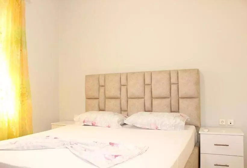 ペンション Leva S Apartments