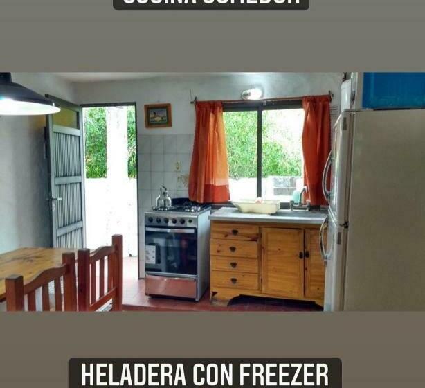 فندق صغير Complejo “el Límite”