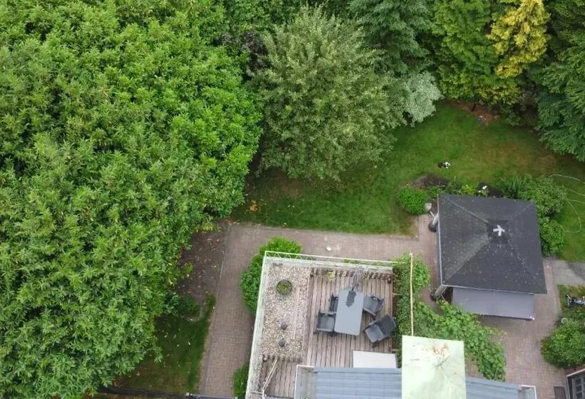 Aamiaismajoitus (B&B) Huize Kruiz