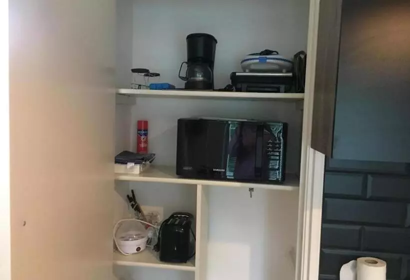 Aamiaismajoitus (B&B) Huize Kruiz