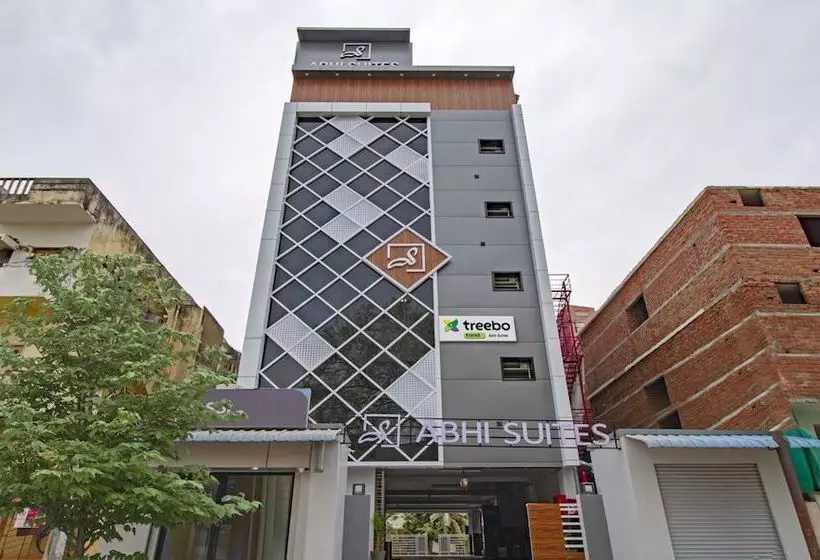 ホテル Treebo Abhi Suites, Guntur