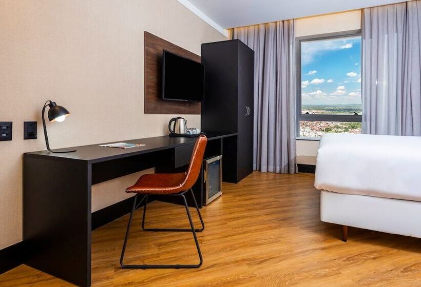 Nh Hotel Feira De Santana