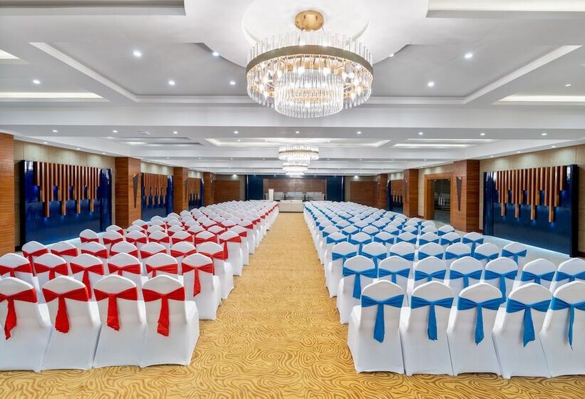 هتل Soaltee Westend Itahari