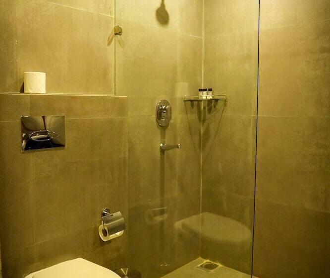 هتل Soaltee Westend Itahari