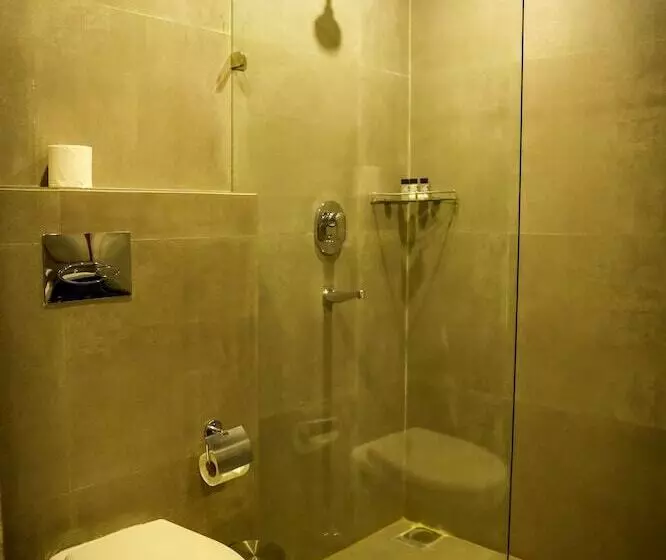 هتل Soaltee Westend Itahari