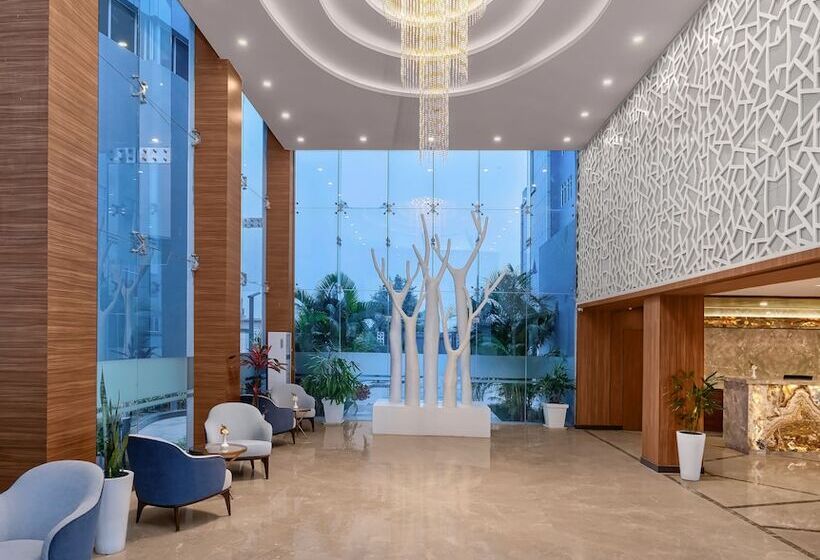 هتل Soaltee Westend Itahari