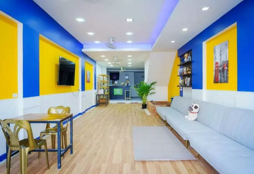 Lamoon Hostel