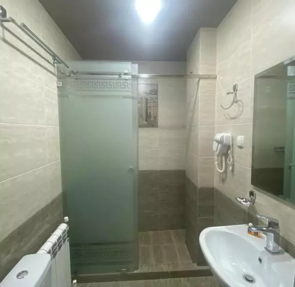 ペンション Anor Guest House