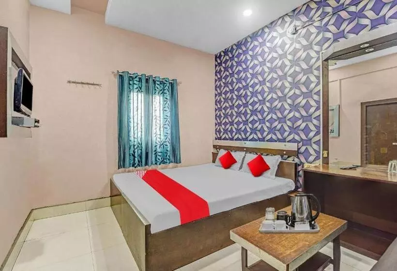 Hotel O Royal