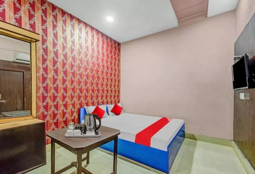 Hotel O Royal