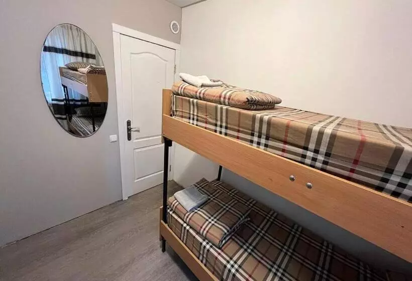 Fox Hostel Kyiv