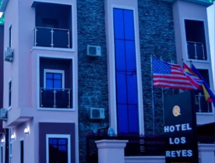 هتل Los Reyes