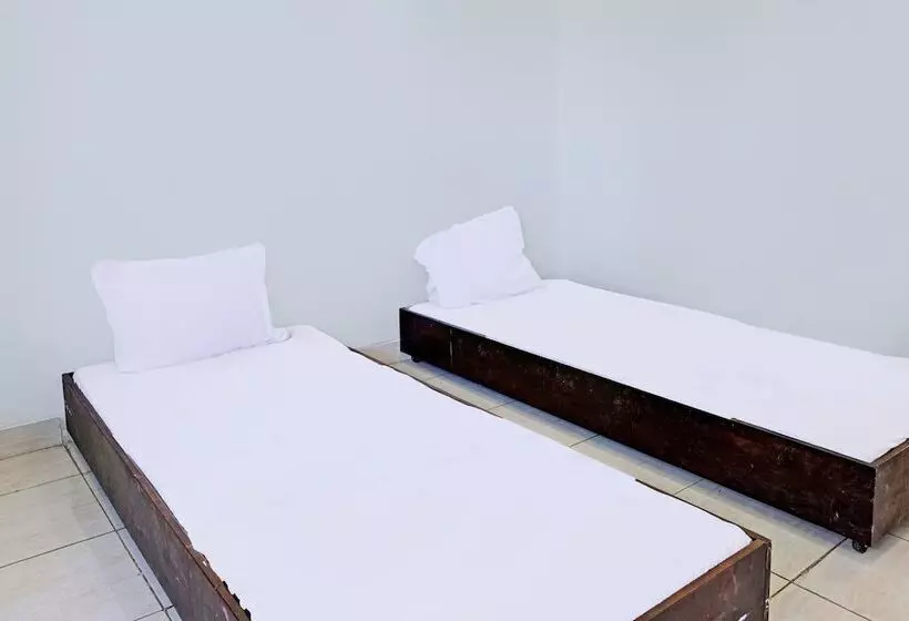 Hotelli Spot On 92374 Penginapan Rusunawa