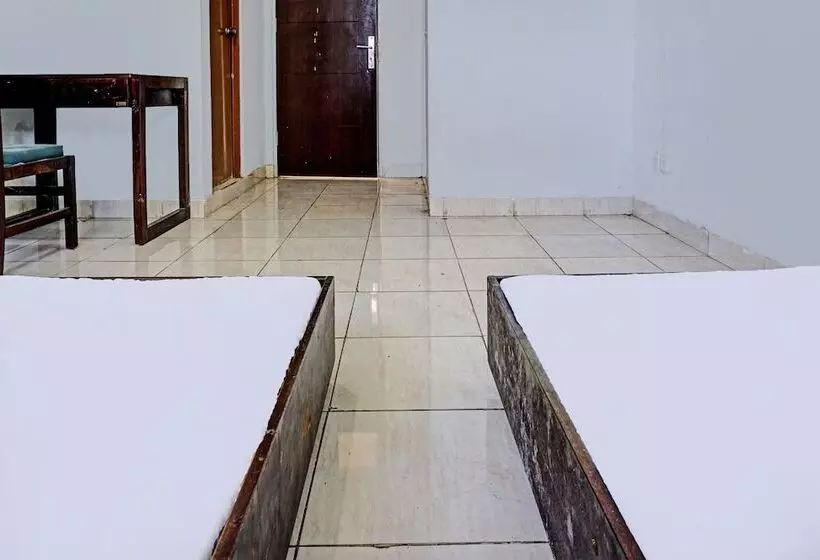 Hotelli Spot On 92374 Penginapan Rusunawa