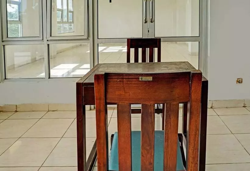 Hotelli Spot On 92374 Penginapan Rusunawa