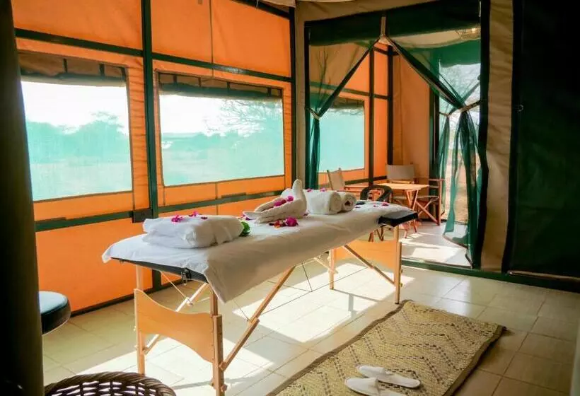 هتل Tulia Amboseli Safari Camp