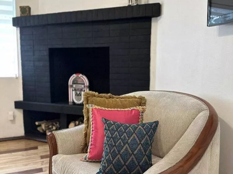 ペンション Casa Balthazar Hostel