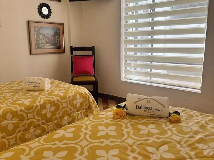 ペンション Casa Balthazar Hostel