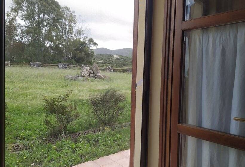 膳宿费 Room In B&b Marrubiu Resort Note Di Stelle