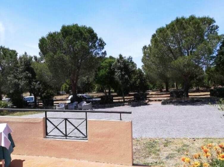 膳宿费 Room In B&b Marrubiu Resort Note Di Stelle