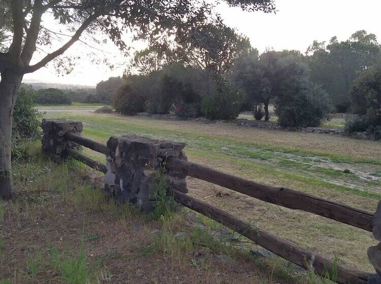 膳宿费 Room In B&b Marrubiu Resort Note Di Stelle