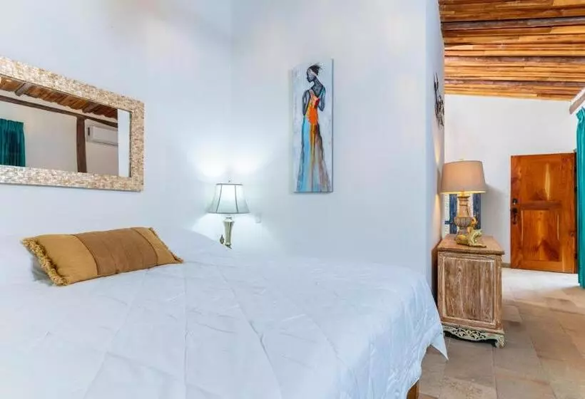 هتل Hacienda La Norma Boho Boutique