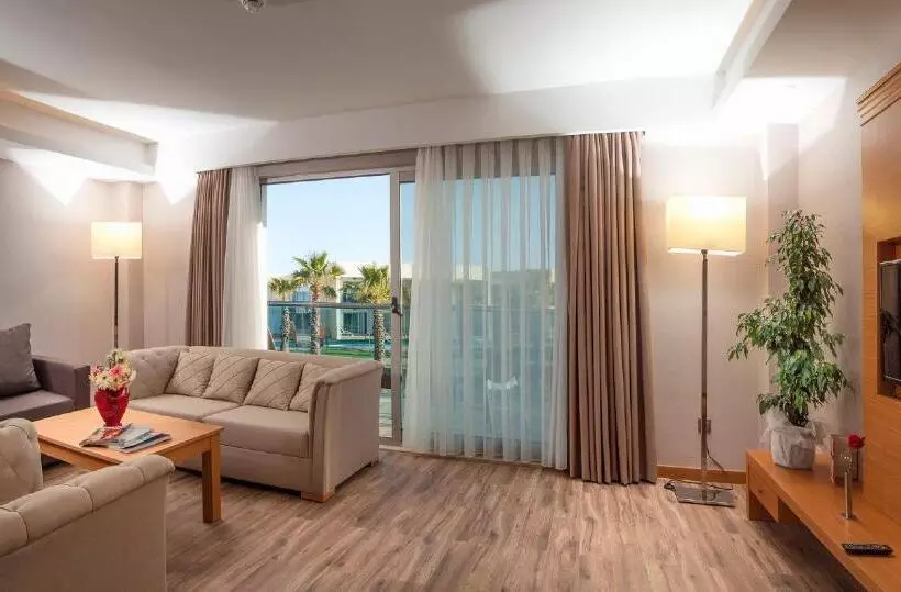 Otel Aquasis De Luxe Resort & Spa  Ultra All Inclusive