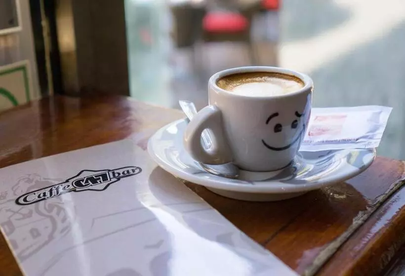 Отель Carlstadt