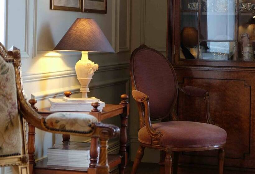 בית מלון כפרי Château De La Tour