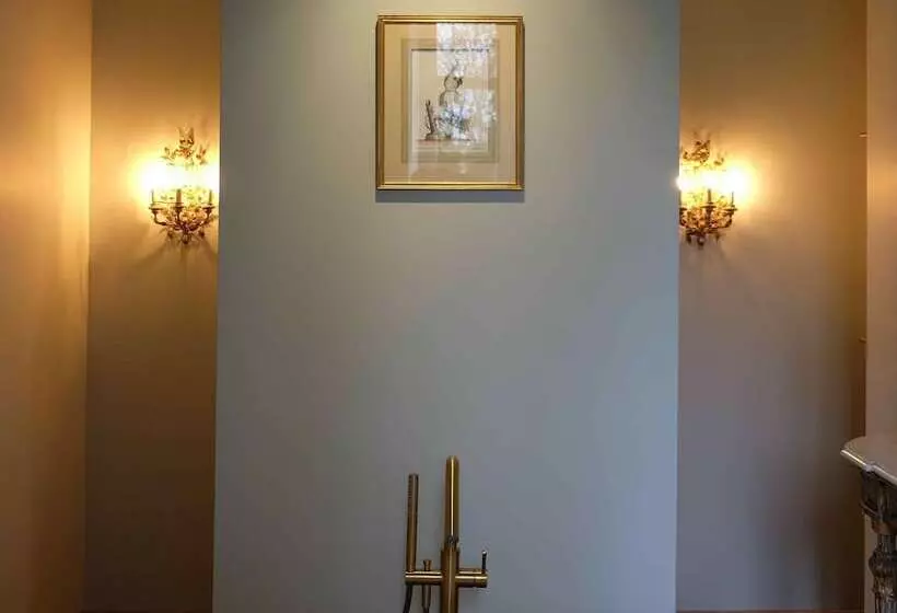 ホテル Château De La Tour
