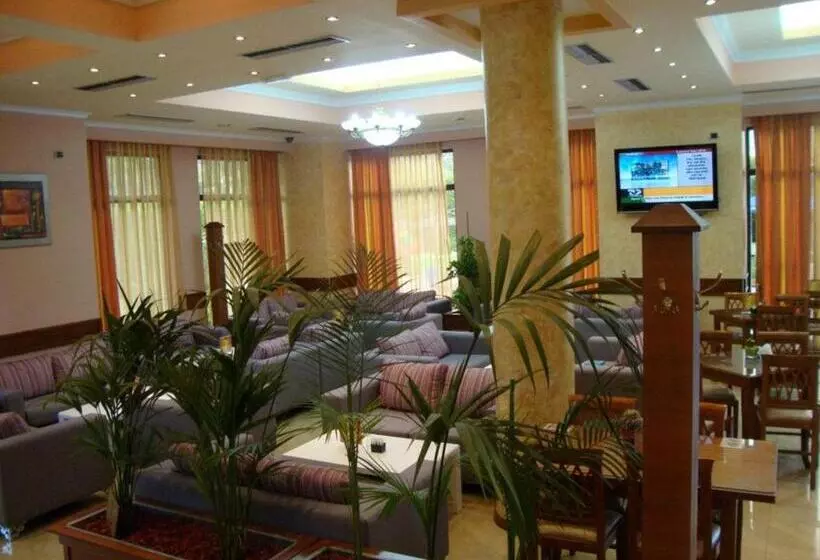 فندق Colombo Elbasan