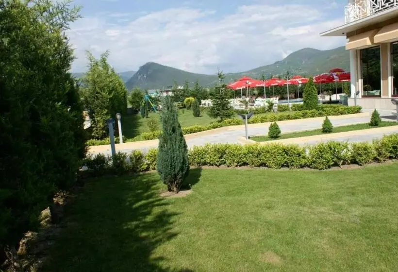 فندق Colombo Elbasan