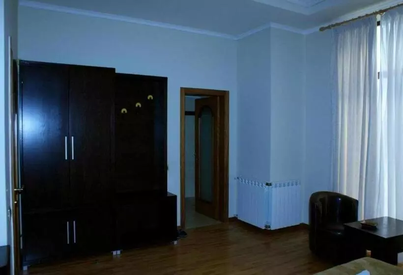 فندق Colombo Elbasan