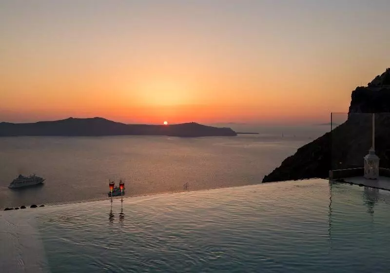 هتل Day Dream Luxury Suites