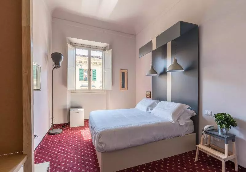 Hotelli Florence Dome