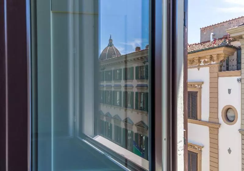 Hotelli Florence Dome