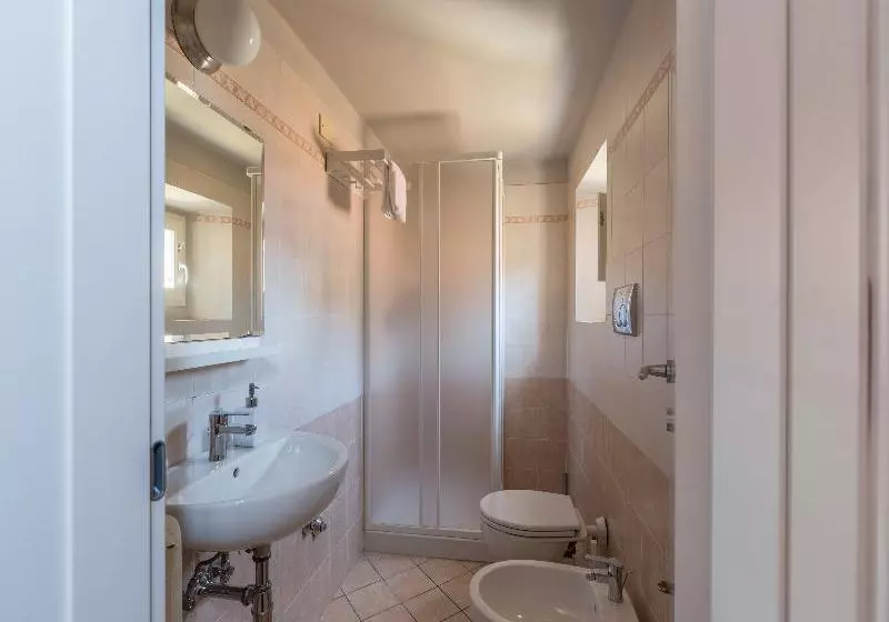 Hotelli Florence Dome