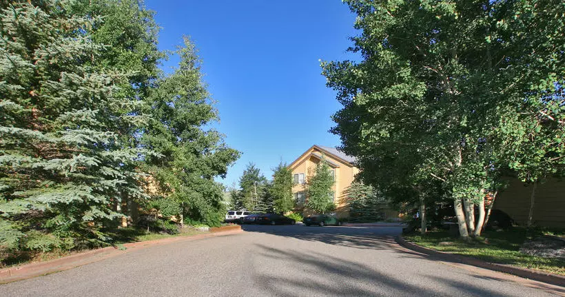 酒店 Swan Mountain Resort