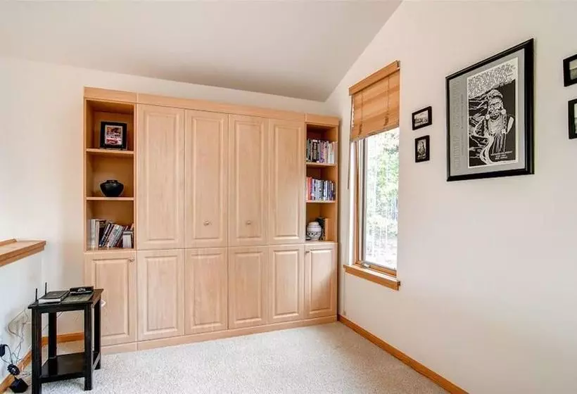 Отель Timber Heights Lodge