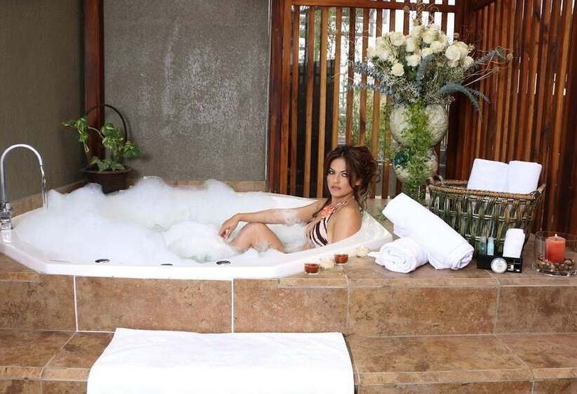 בית מלון כפרי Valgus