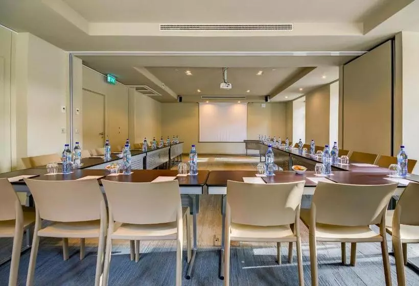 هتل Vincci Liberdade